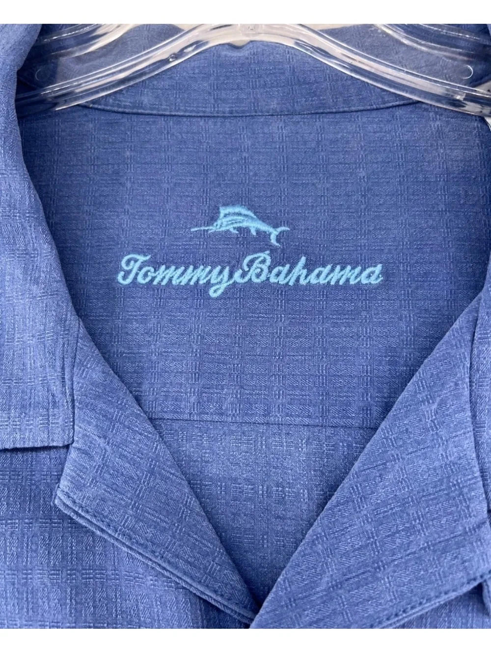 Blue Tommy Bahamas men’s size XL Hawaiian shirt